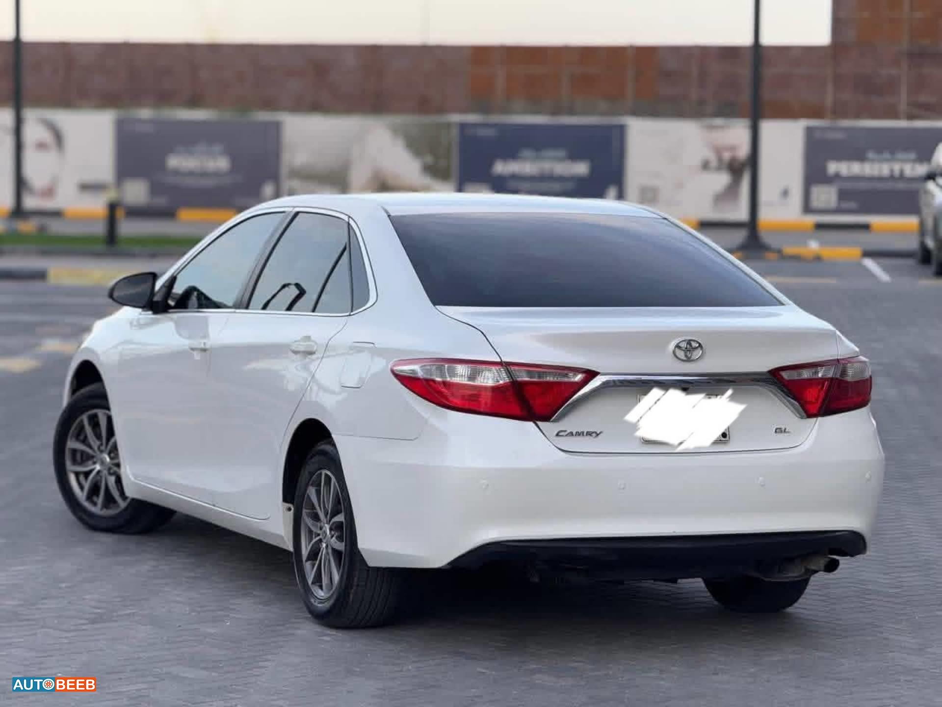 Toyota Camry 2016