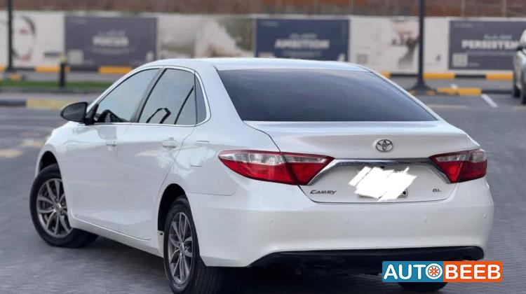 Toyota Camry 2016