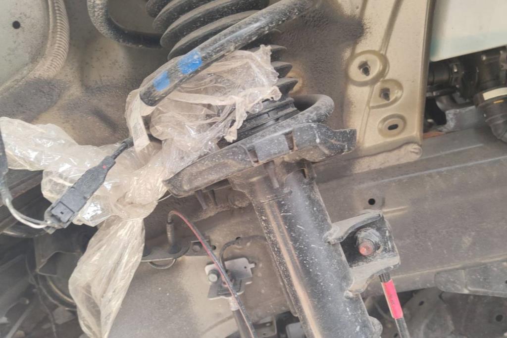 صنوبرص أمامي هيونداي ايونيك 5 2022 2023