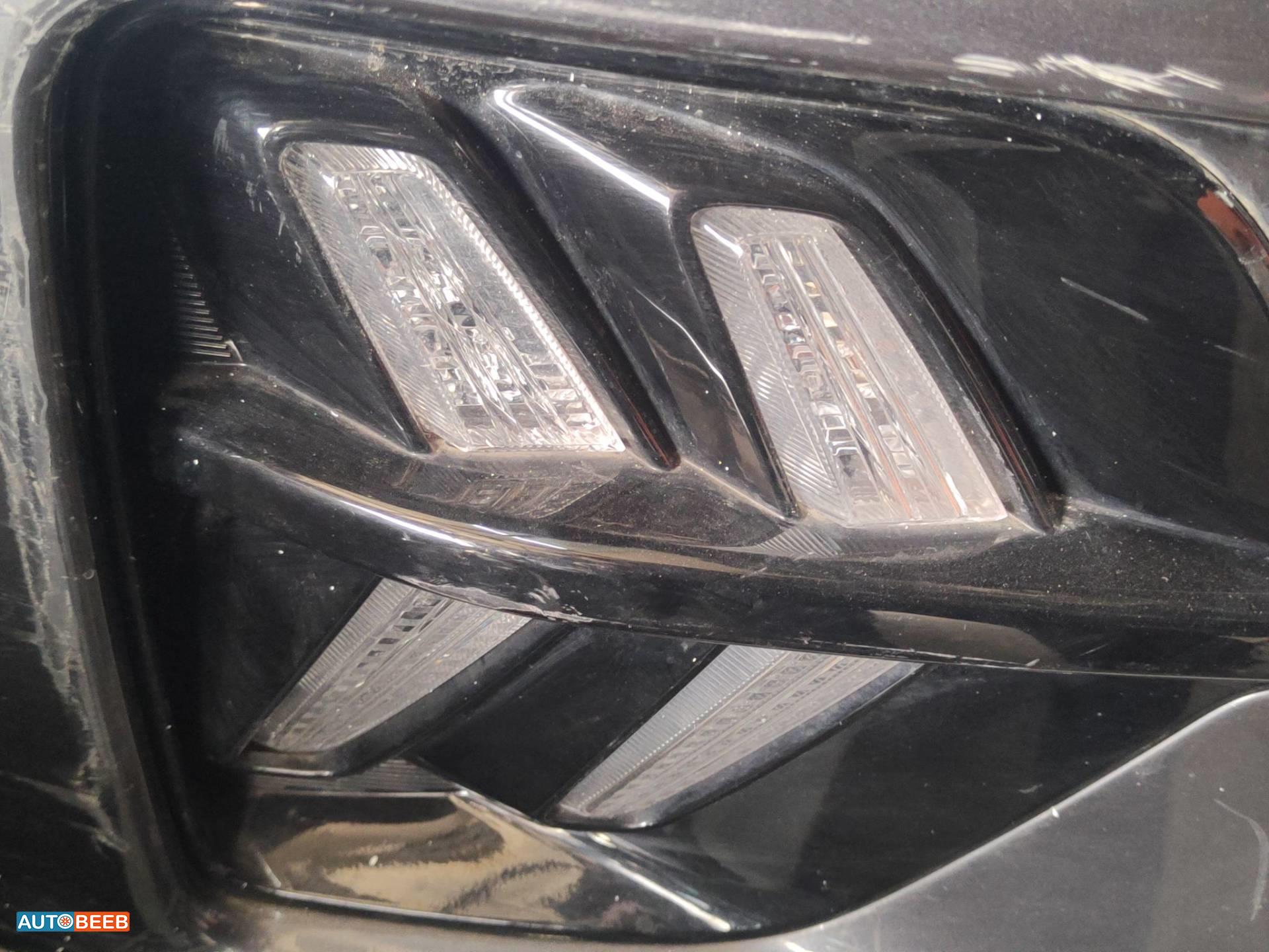 كشاف امامي يمين كيا نيرو 2019 2020