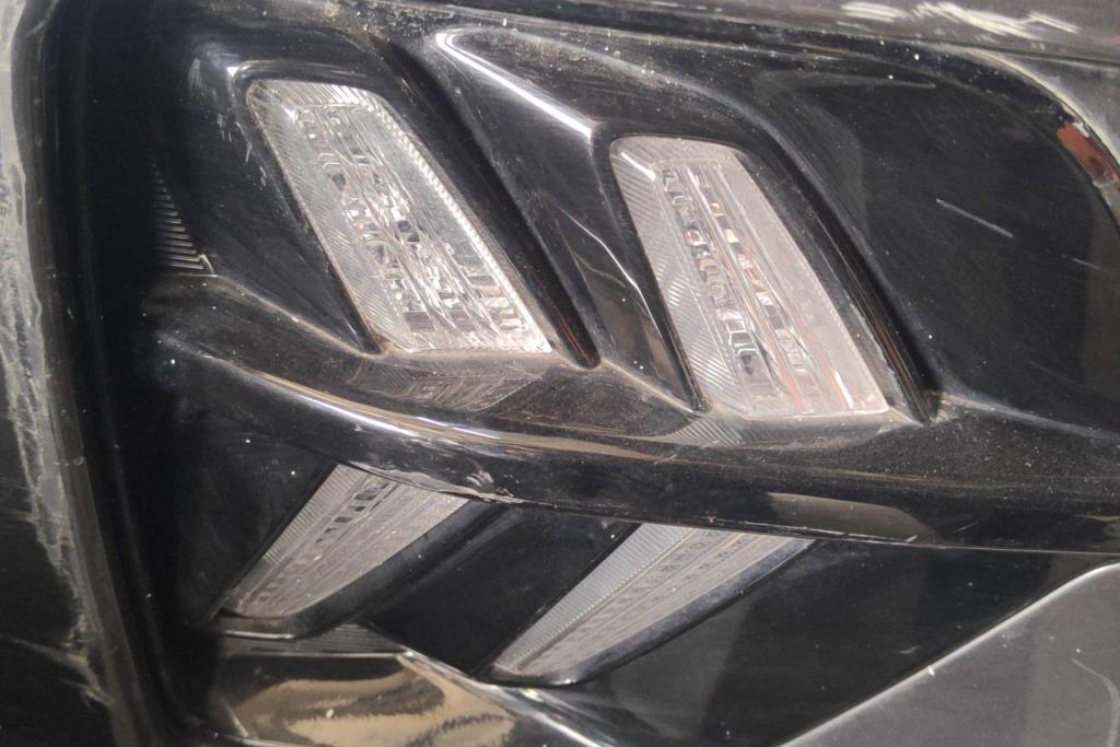 كشاف امامي يمين كيا نيرو 2019 2020