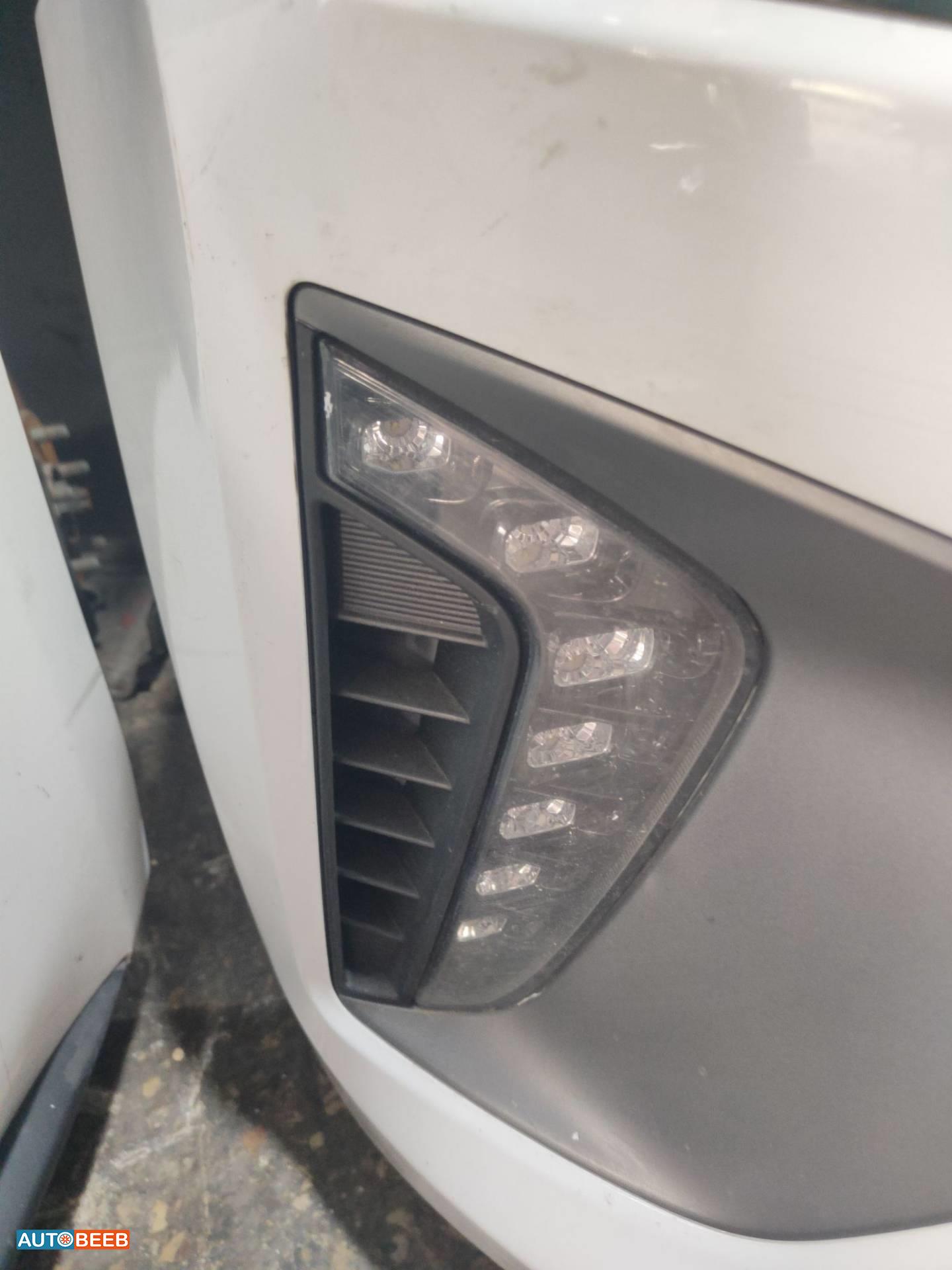 كشاف امامي يمين هيونداي ايونيك 2016 2017 2018