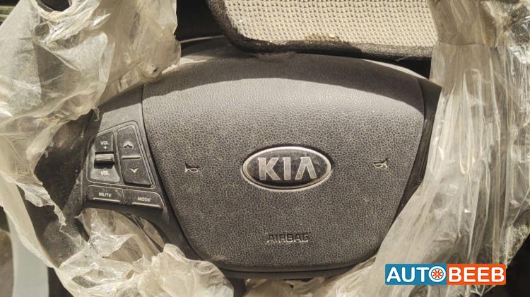 Cabin  Steering Wheel KIA Cadenza
