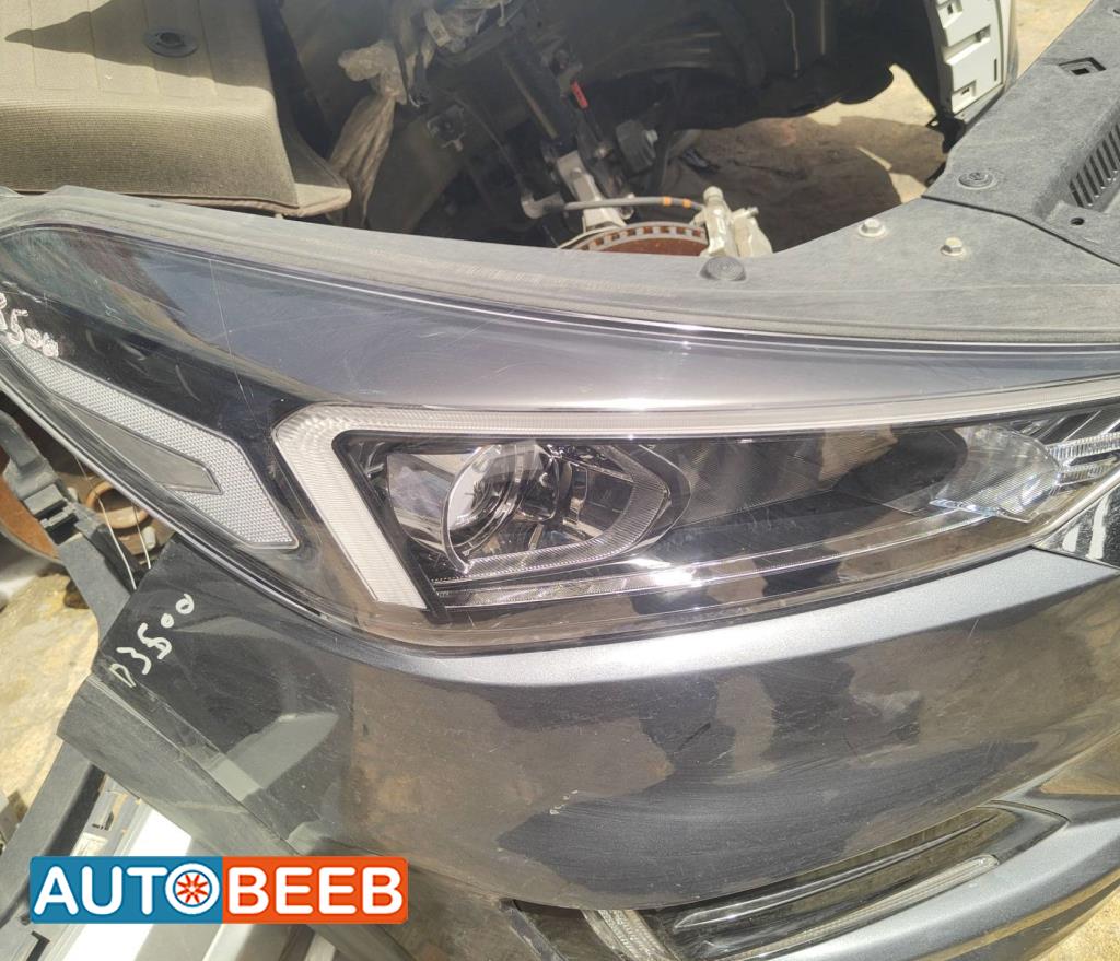 ضوء امامي يمين هيونداي توسان 2019 2020