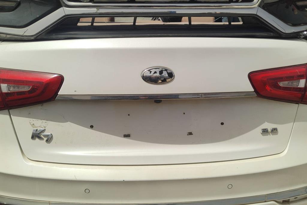 Body  Trunk KIA Cadenza