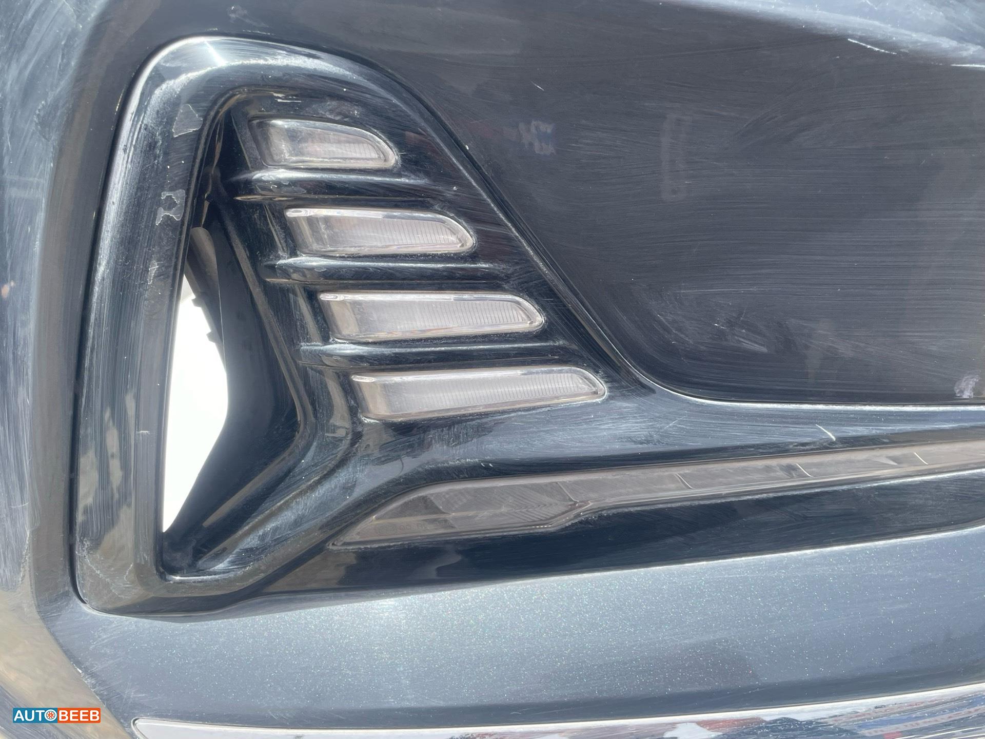 كشاف امامي يمين هيونداي سوناتا 2018 2019