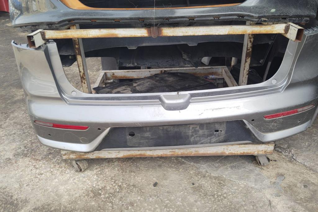 طمبون خلفي كيا نيرو 2018 2019