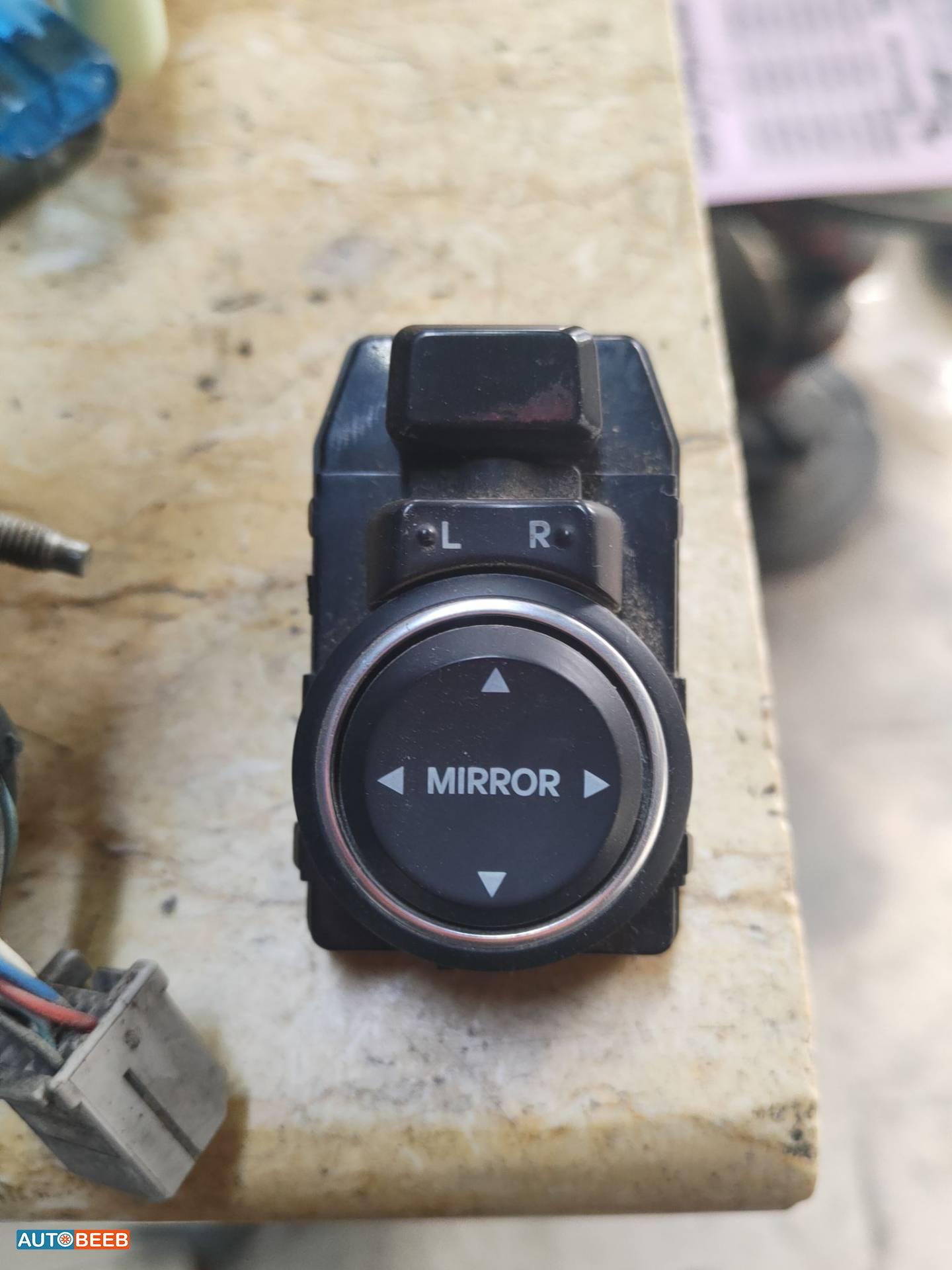 كبسة تحكم مرآة جانبية يمين شمال هيونداي سوناتا 2012 2013