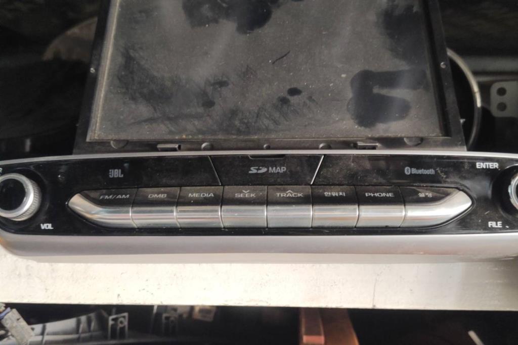 شاشة تابلوه هيونداي ايونيك 2017 2018