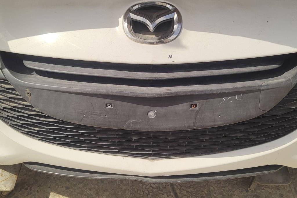 Body  Grilles Mazda 3