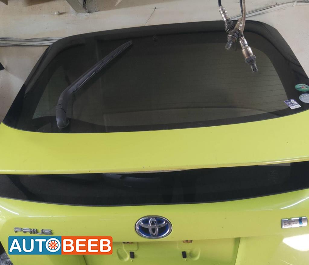 Body  Trunk Toyota Prius