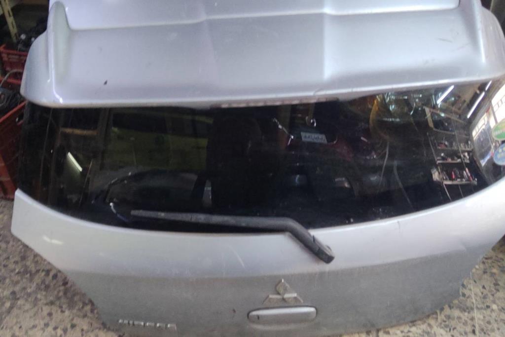Body  Trunk Mitsubishi Mirage