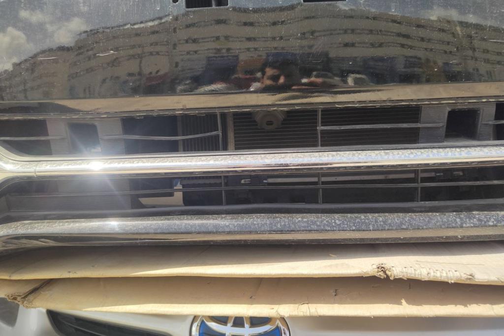 Body  Grilles Mitsubishi Mirage