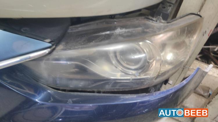 ضوء امامي شمال مازدا 6 2017 2018