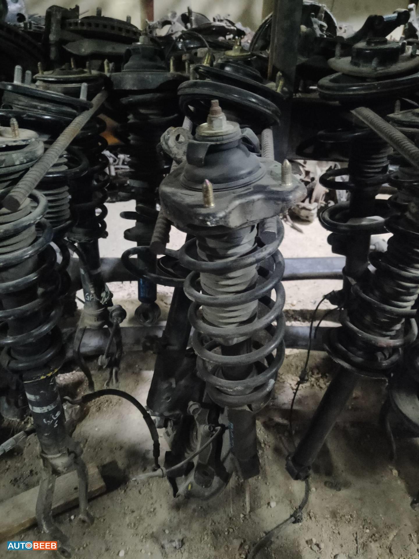 صنوبرص أمامي مازدا 3 2014 2015