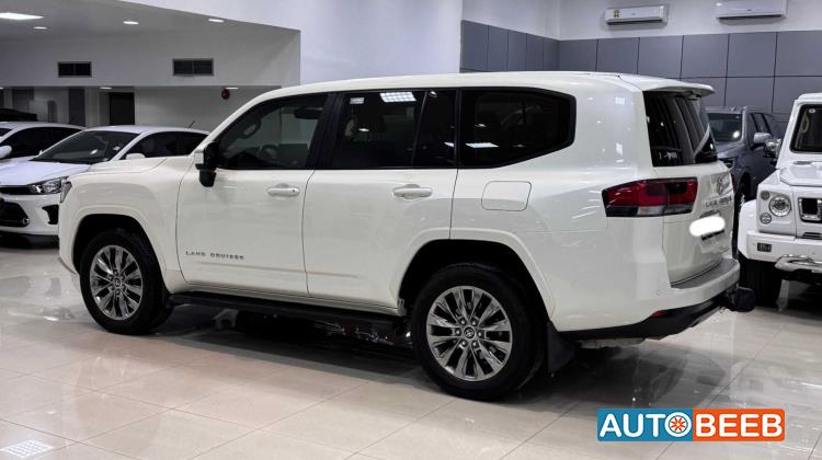 تويوتا لاندكروزر 2023