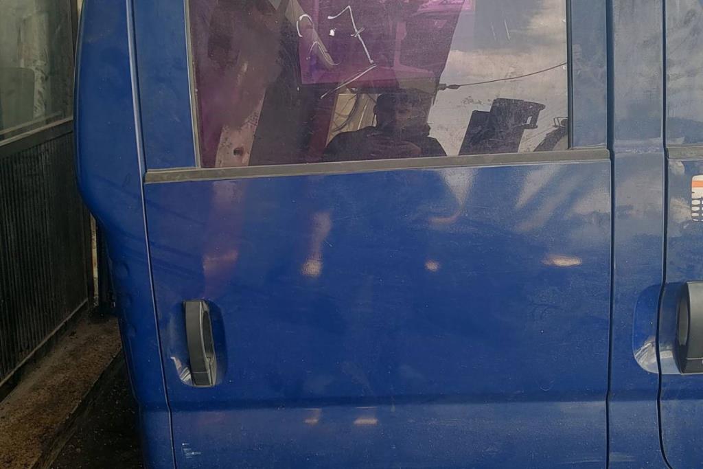 باب خلفي يمين كيا بنجو 3 2014 2015