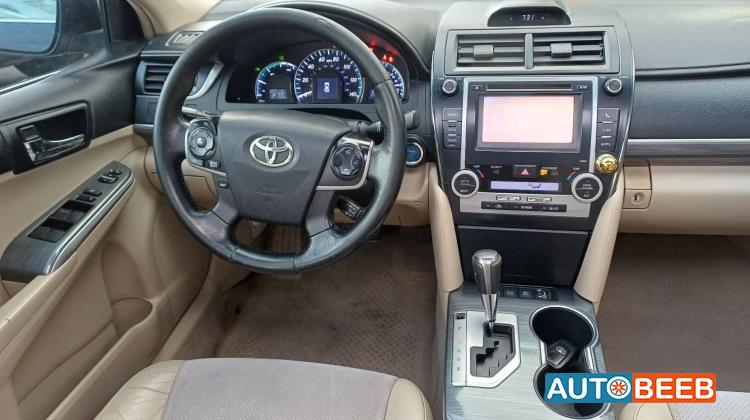 Toyota Camry 2012