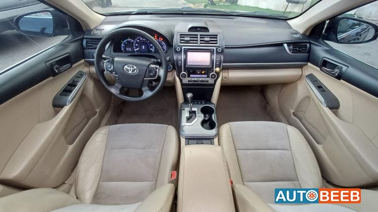 Toyota Camry 2012