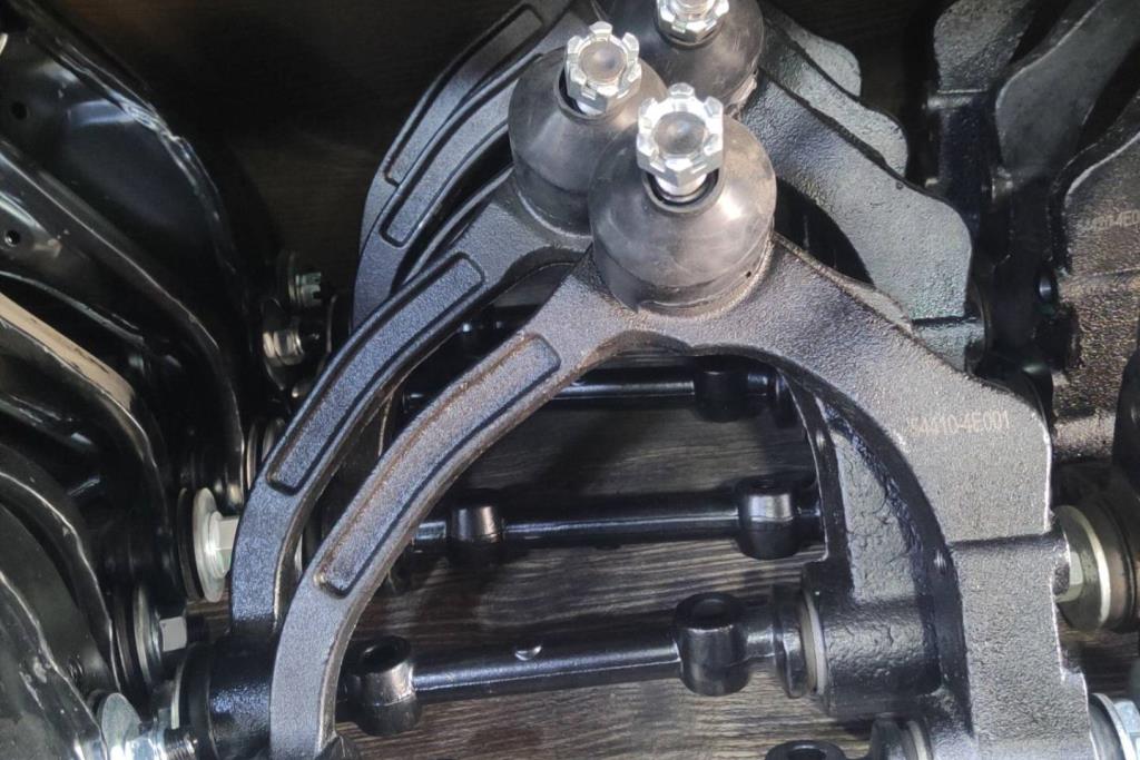 كفة عجل علوية كيا بنجو 3 2004 2005 2006