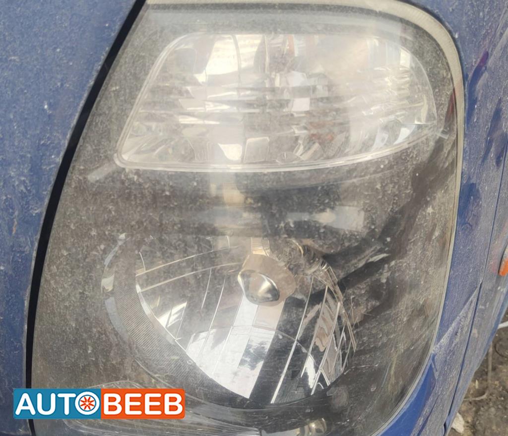 ضوء امامي شمال كيا بنجو 3 2014 2015