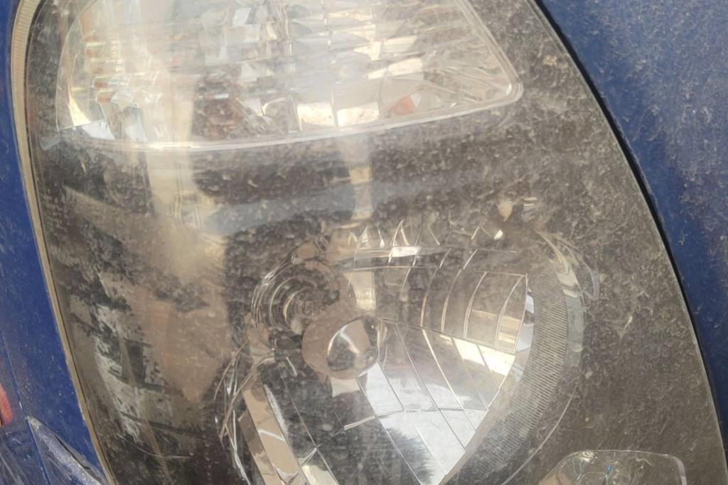 ضوء امامي يمين كيا بنجو 3 2014 2015