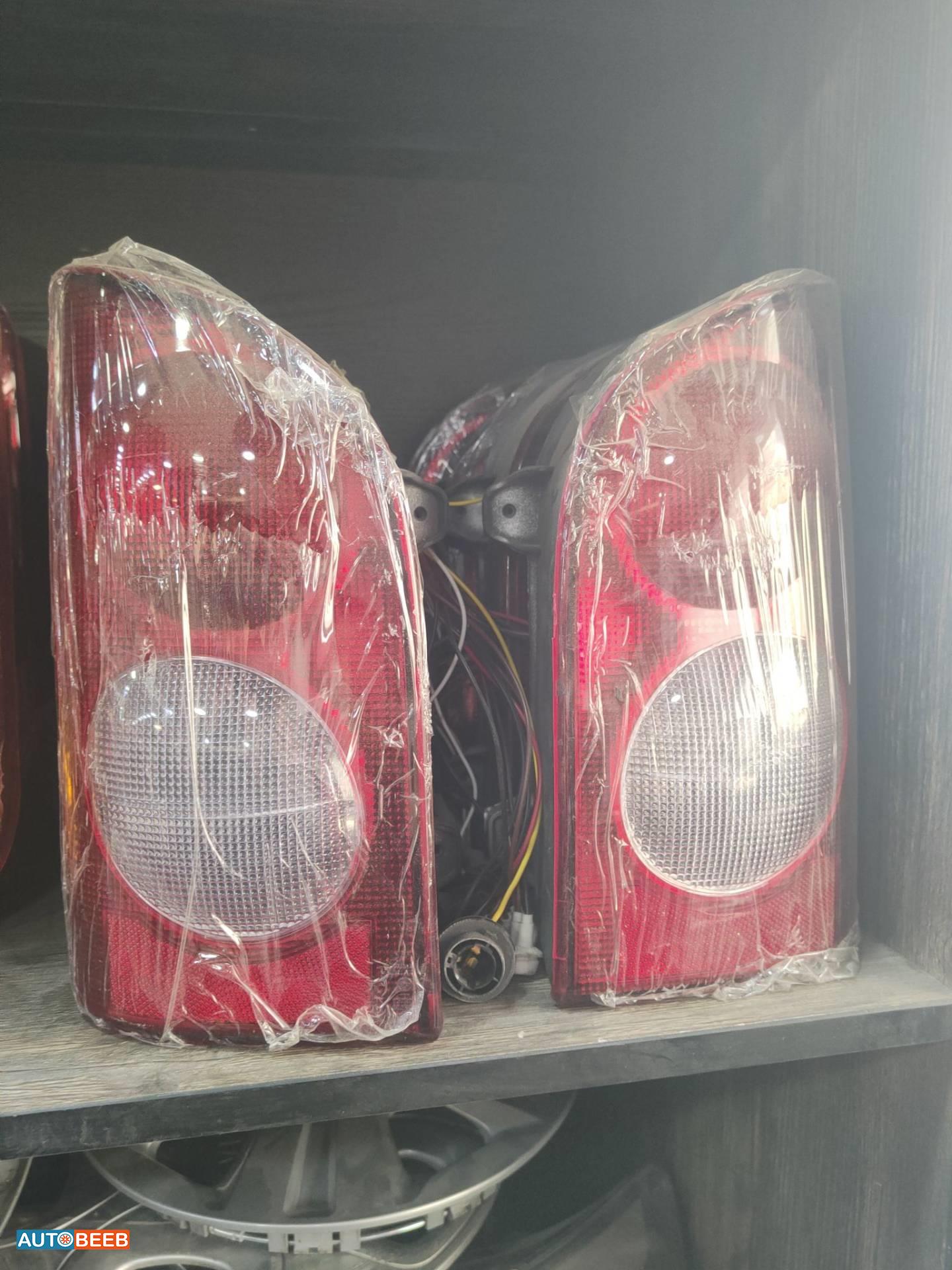 ضوء خلفي يمين شمال هيونداي اتش 100 2002 2003