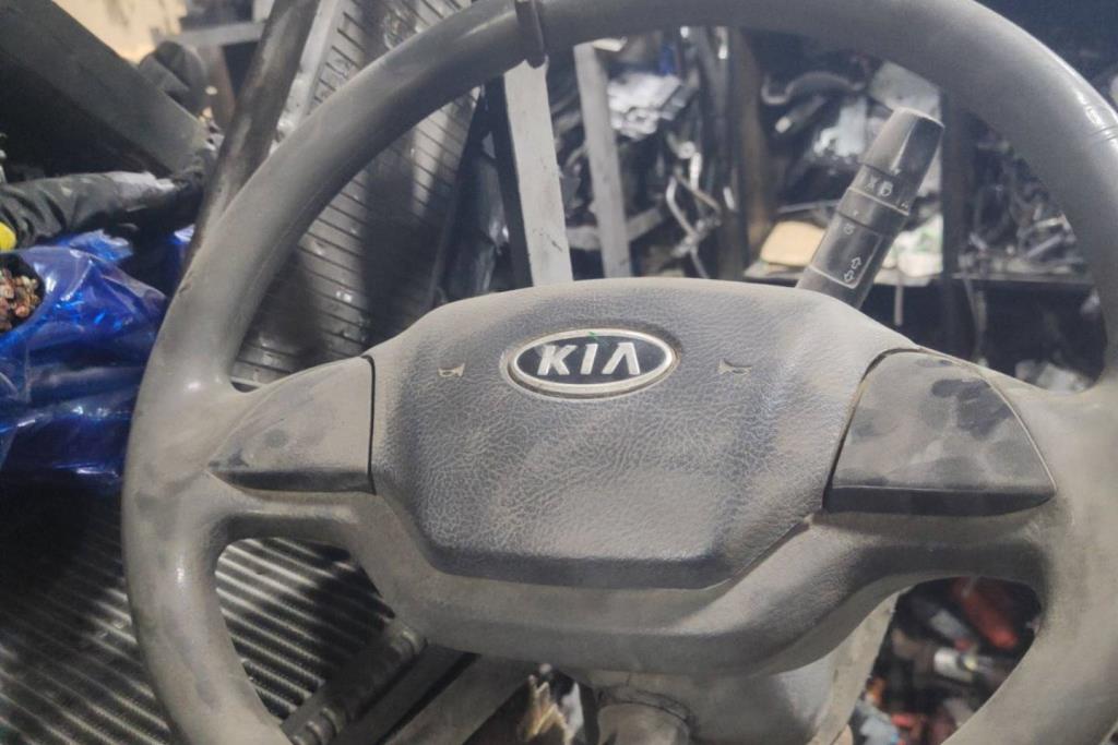 ستيرنج كيا بنجو 3 2014 2015