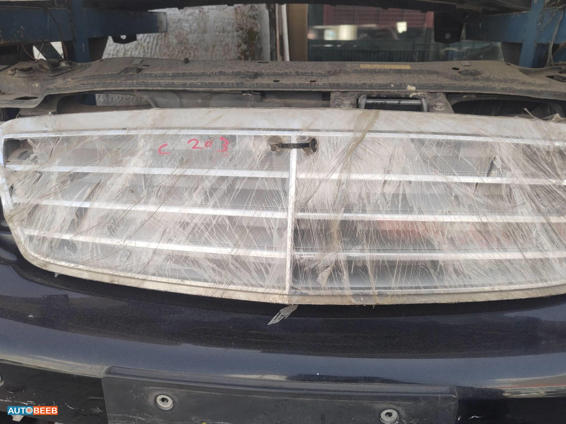 Body  Grilles Mercedes Benz C200
