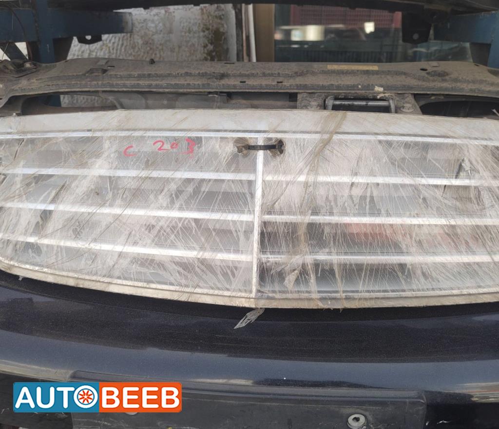 Body  Grilles Mercedes Benz C200
