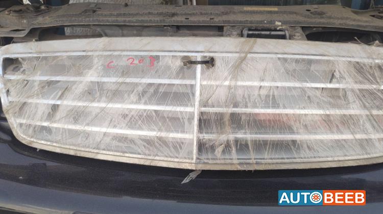 Body  Grilles Mercedes Benz C200