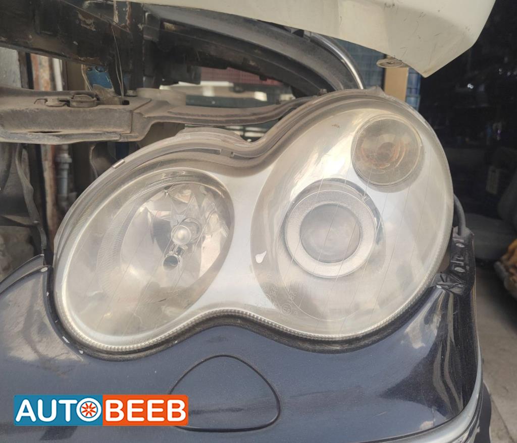 Lights Front light Mercedes Benz C200