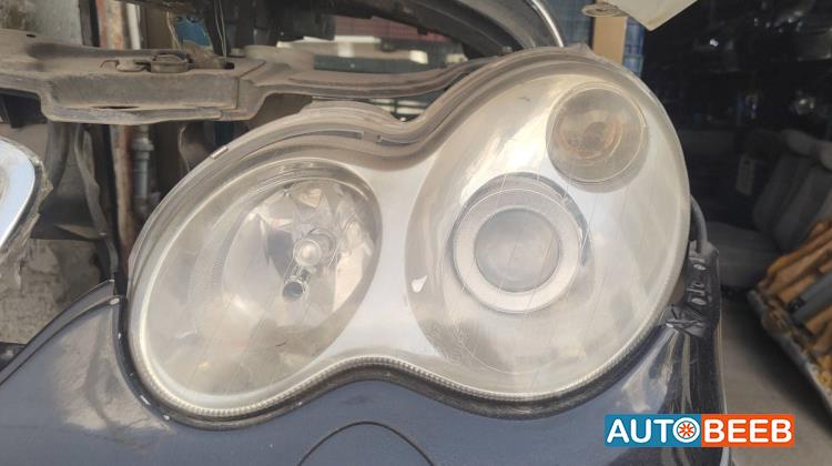 Lights Front light Mercedes Benz C200