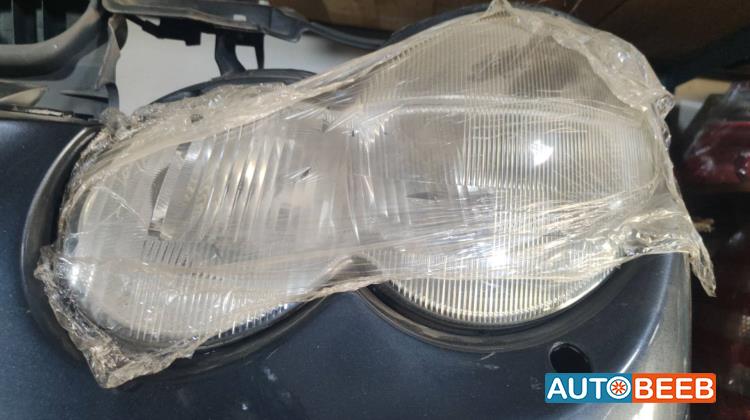 Lights Front light Mercedes Benz C200