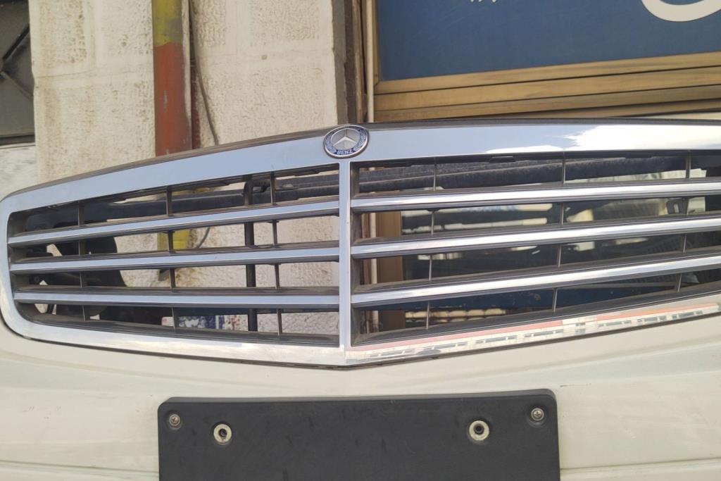 Body  Grilles Mercedes Benz C200