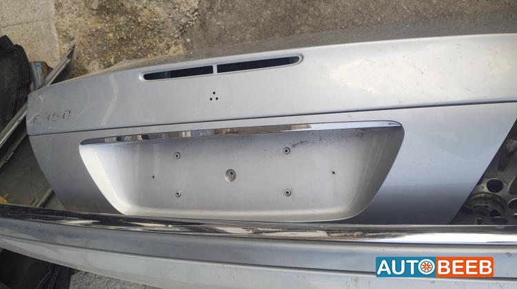 Body  Trunk Mercedes Benz E200