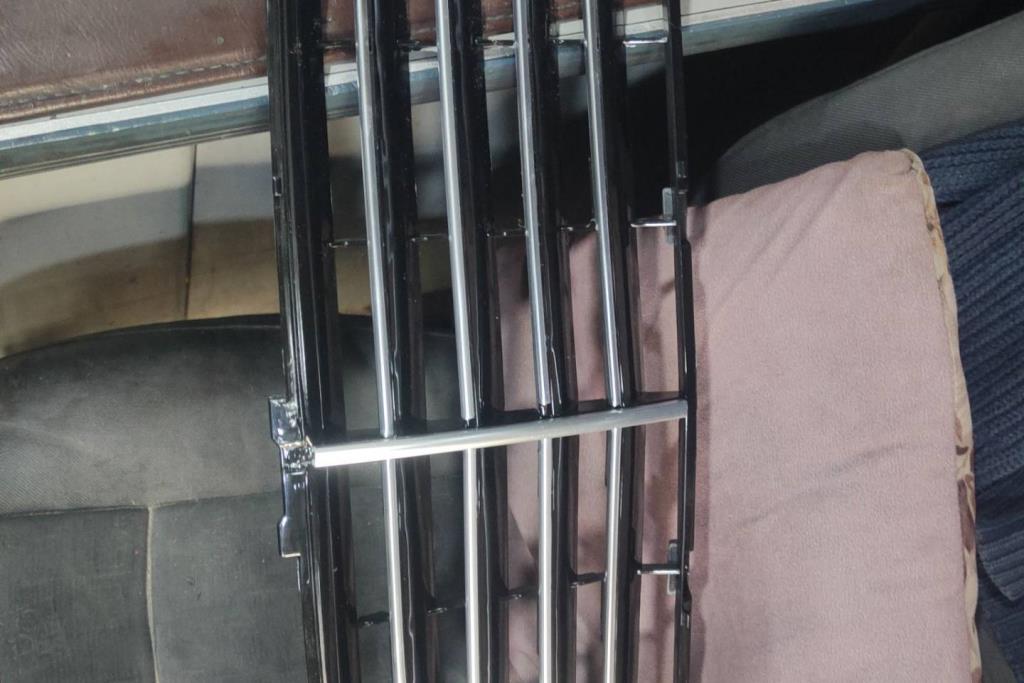 Body  Grilles Mercedes Benz C200