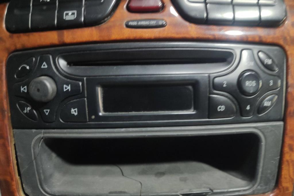 مسجل مرسيدس c203 2004 2005