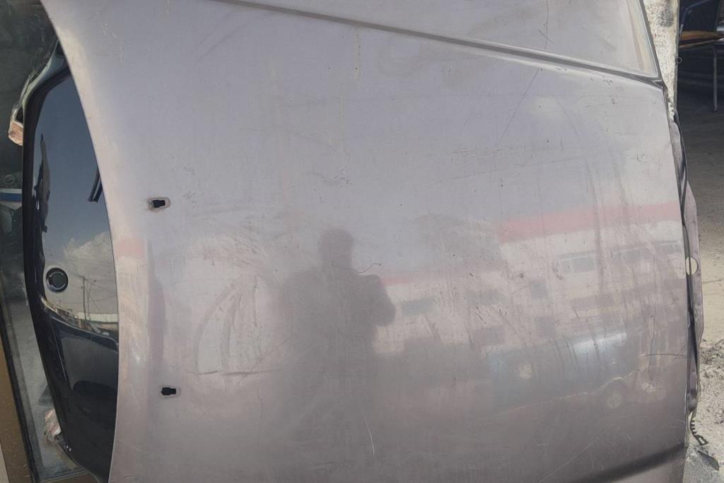 غطاء محرك مرسيدس e200 1989 1990