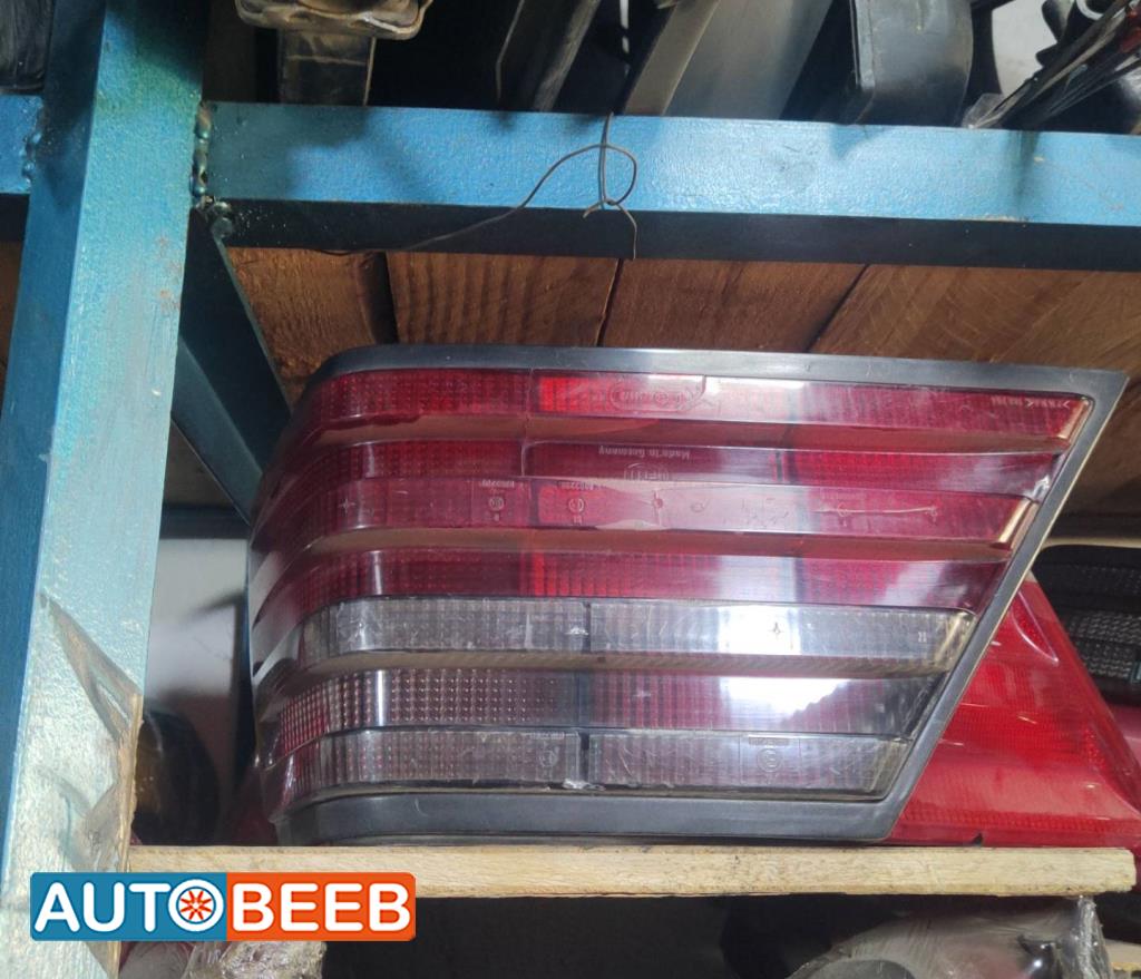 ضوء خلفي يمين شمال مرسيدس e124 1985 1986 1987 1988 1989 1990