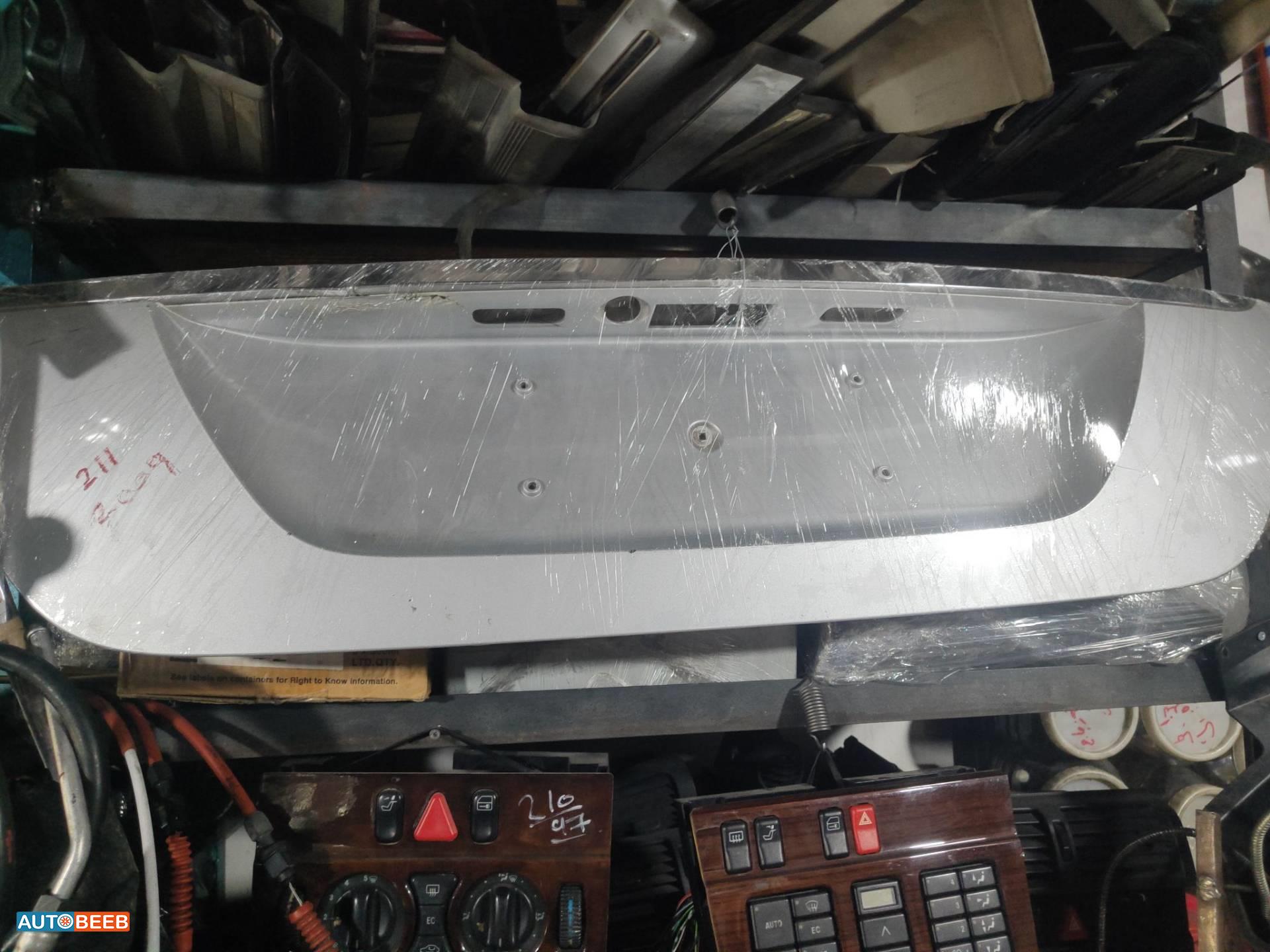 Body  Trunk Mercedes Benz C200