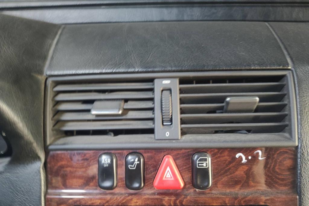 Cabin  Other Mercedes Benz C200