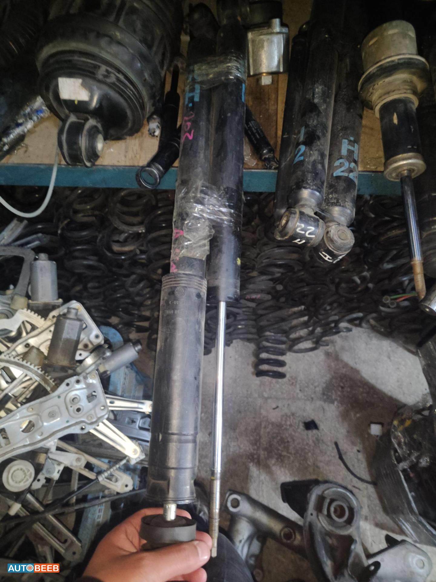  Shock Absorber Mercedes Benz C200