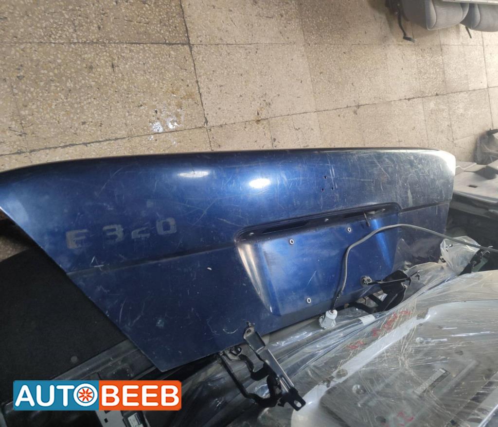 Body  Trunk Mercedes Benz E200