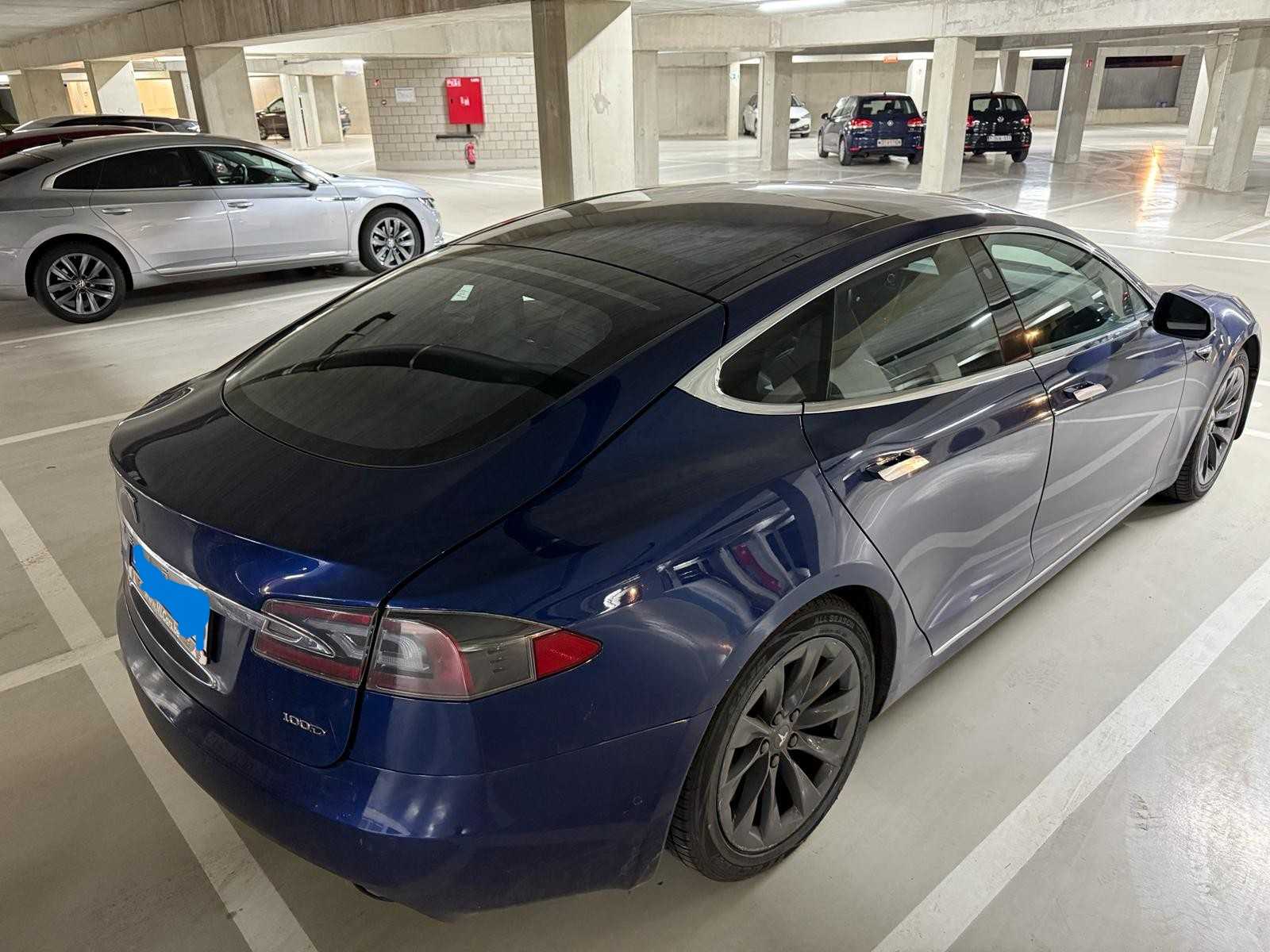 Tesla S 2018