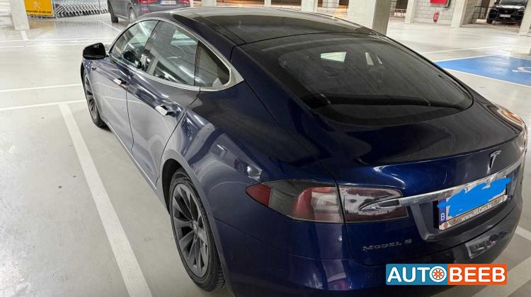 Tesla S 2018