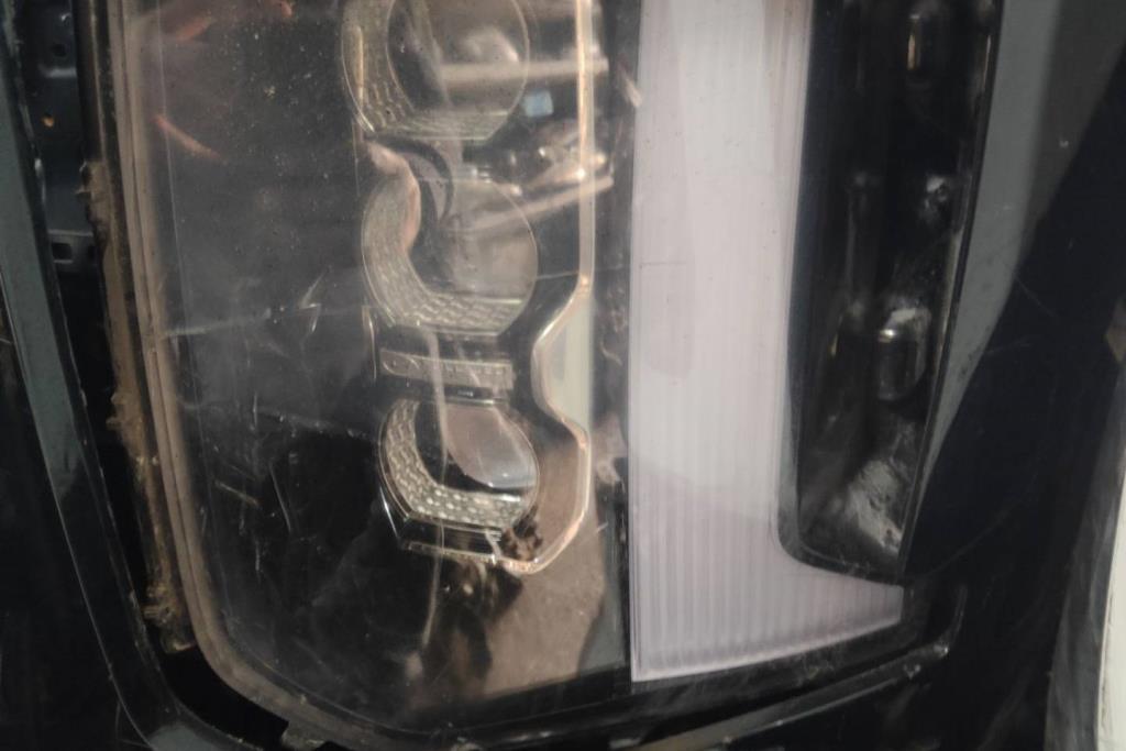 ضوء امامي شمال هيونداي بالسيد 2025 2026