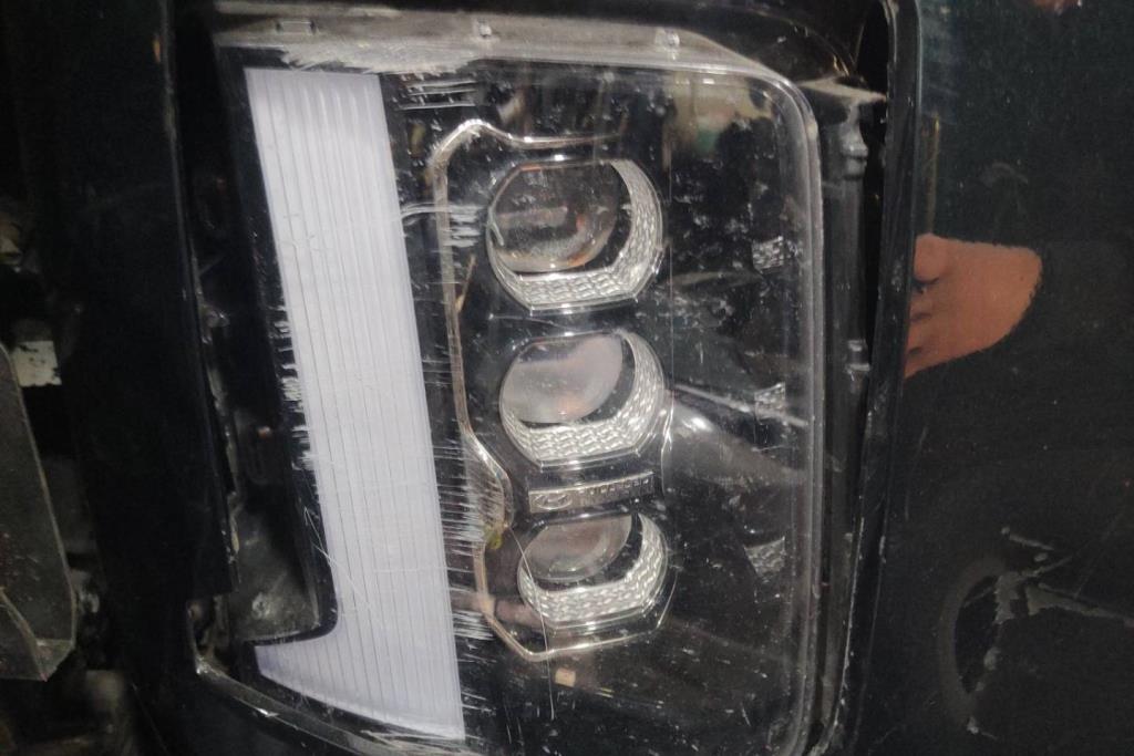 ضوء امامي شمال هيونداي بالسيد 2025 2026