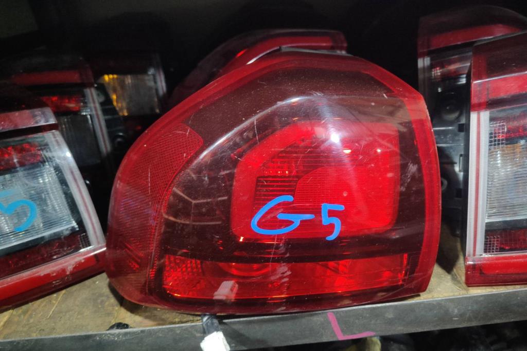 ضوء خلفي يمين شمال كيا نيرو 2020 2021