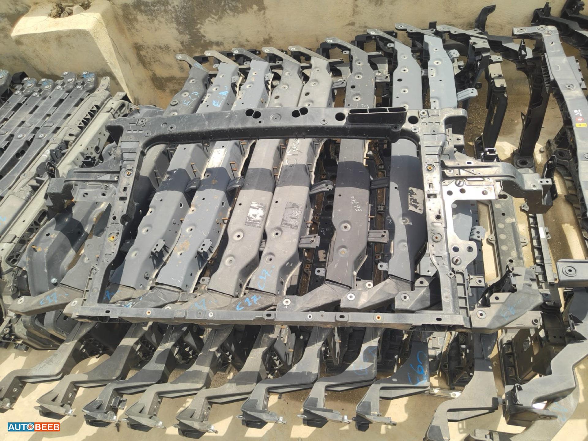 واجهة امامية بلاستيك كيا نيرو 2017 2018 2019